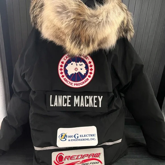 **RARE** Limited Edition Canada Goose Men’s XL Constable Parka with Coyote Fur - Picture 2 of 15
